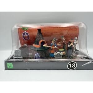 Lemax ZELDA'S BLACK CAT PIZZERIA Witches Pizza Oven Magic Spells #54440 NIB